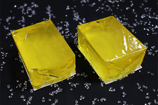 防撞条的粘接，为何比看上去复杂得多？