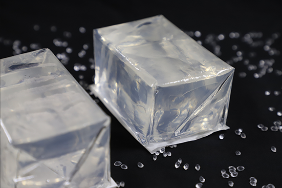 PET 透明盒背后的 “隐形粘接艺术”